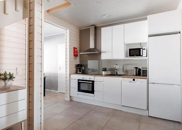 Hattara B - 12 Hloe, Golf