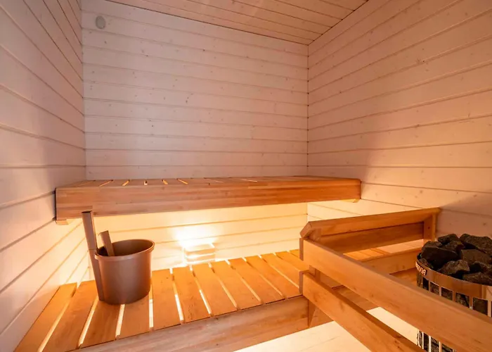 Hattara B - 12 Hloe, Golf